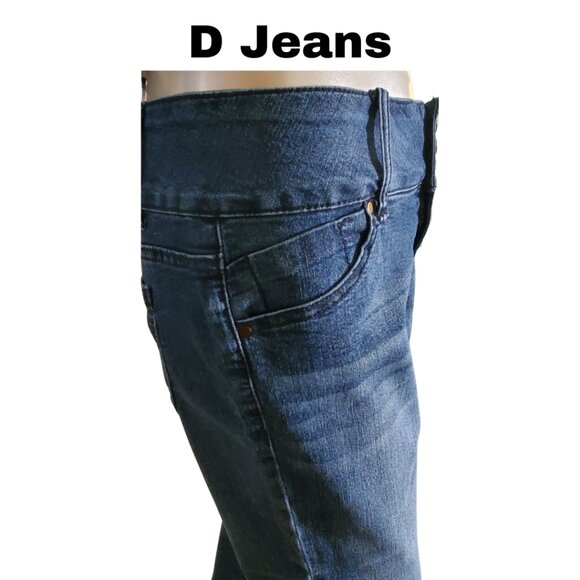 D Jeans Stretch Capri Jeans - Size 12, 3-Button Closure, Comfy & Stylish - Picture 4 of 9